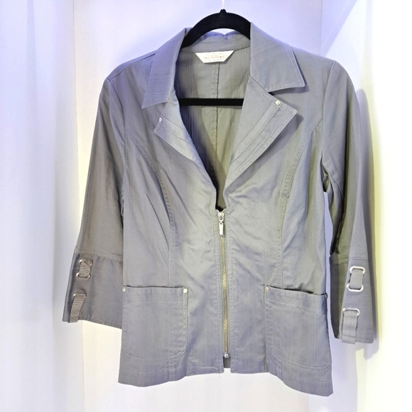 Northern Reflections |Grey v neck light jacket/blazer & woven buckles - Picture 3 of 13